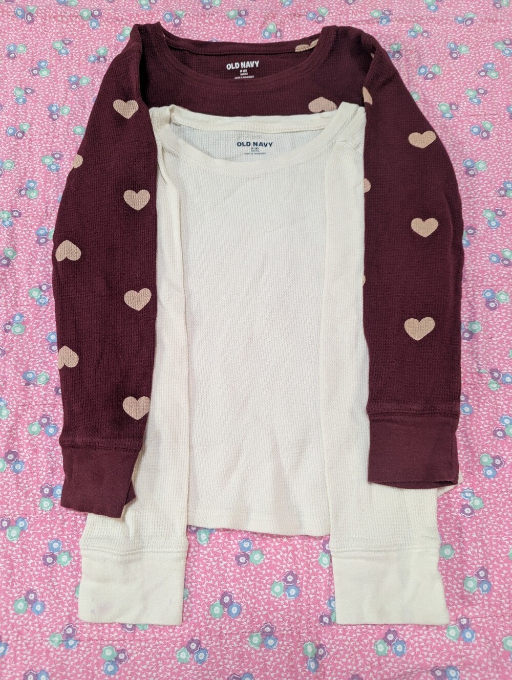 Old Navy Burgundy Heart-Sleeve Long-Sleeve Top with Cream Thermal Henley, Size 8